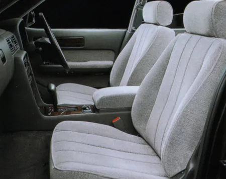 Nissan Gloria BROUGHAM (Y32)
