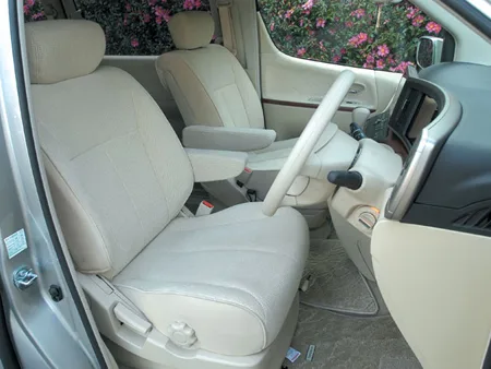 Nissan Elgrand HIGHWAY STAR (ME51)