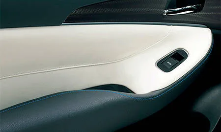 Toyota Crown Hybrid ATHLETE S SORAIRO EDITION (AWS210)