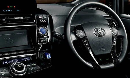 Toyota Prius Alpha S TUNE BLACK II (ZVW40W)