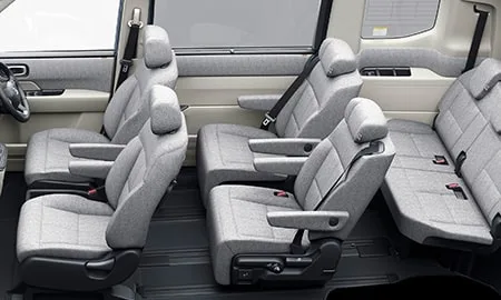 Honda Stepwagon E:HEV AIR EX 30TH SPECIAL EDITION (RP8)