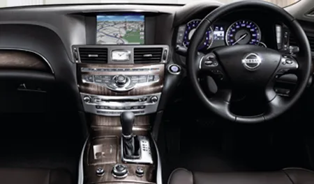 Nissan Fuga 370VIP (KY51)