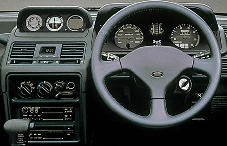 Mitsubishi Pajero XE (V14V)