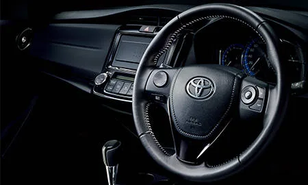 Toyota Corolla Axio HYBRID G WxB (NKE165)