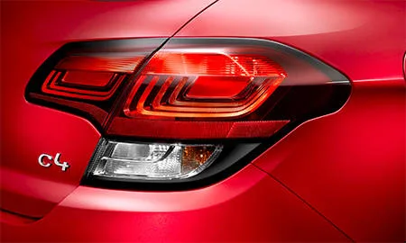 Citroen C4 FEEL (B7HN02)