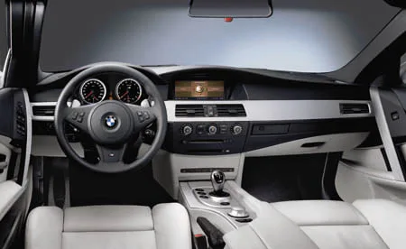 Bmw M5 базовая (NB50)