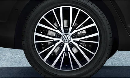Volkswagen Golf Touran MILANO EDITION (1TCZD)