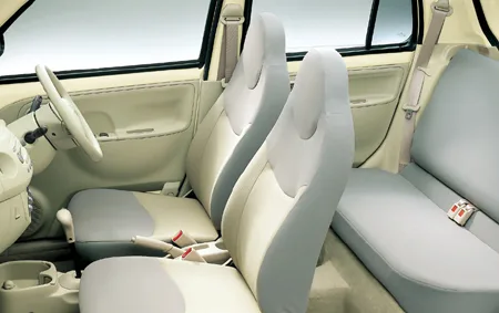 Daihatsu Esse D (L235S)