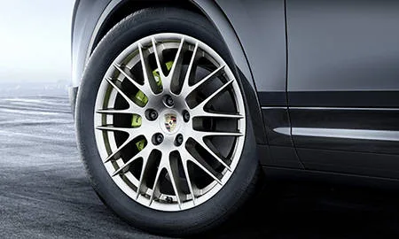 Porsche Cayenne PLATINUM EDITION (92ACEY / 92ACUR)