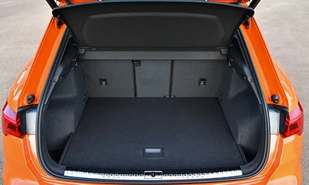 Audi Q3 35 TFSI S LINE (F3DPC)