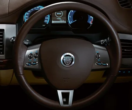 Jaguar XF PORTFOLIO (J05LB)