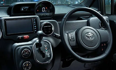 Toyota Spade F NOBLE COLLECTION (NSP141)