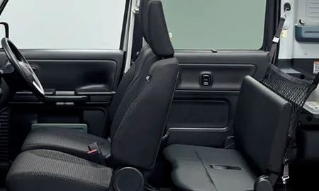 Suzuki Spacia Base XF (MK33V)