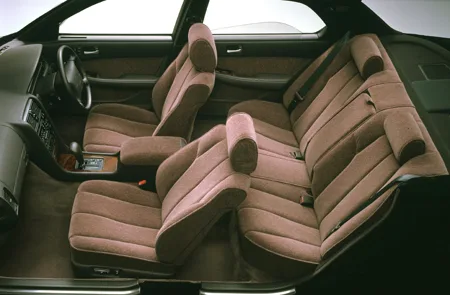 Toyota Celsior C (UCF11)