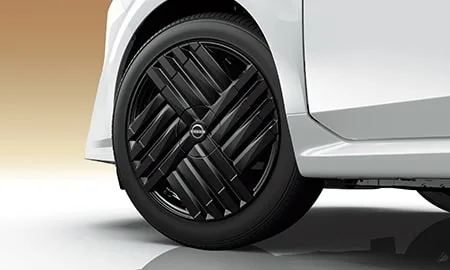 Nissan Aura G 90TH ANNIVERSARY (FE13)