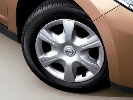 Nissan Tiida 15M FOUR (NC11)