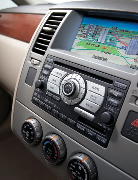 Nissan Tiida Latio 15S FOUR (SNC11)