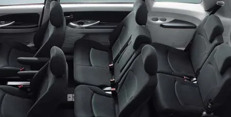 Mitsubishi Grandis SPORT GEAR S (NA4W)