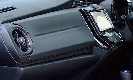 Mitsuoka Ryugi 15ST (NRE161)