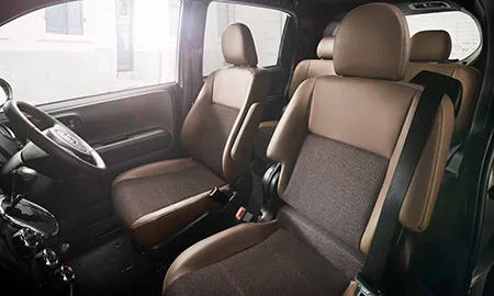 Toyota Porte F RAFFINE (NSP141)