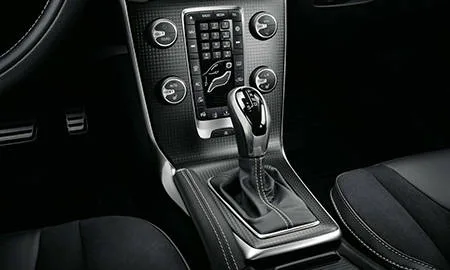 Volvo V40 D4 R-DESIGN TUNED BY POLESTAR (MB420XC / MB4154T / MD4204T)