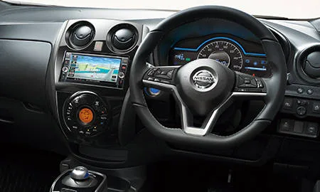 Nissan Note E-POWER MEDALIST BLACK ARROW (HE12)
