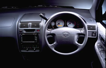 Toyota Ipsum AEROTOURING (SXM15G)