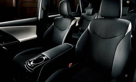 Toyota Prius Alpha S TUNE BLACK II (ZVW41W)