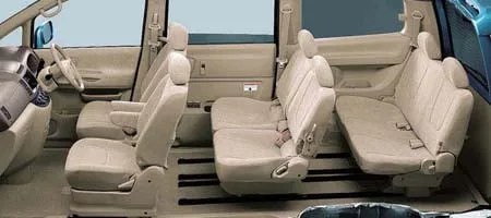 Nissan Serena DUAL DISC V-G NAVI PACKAGE (TC24)