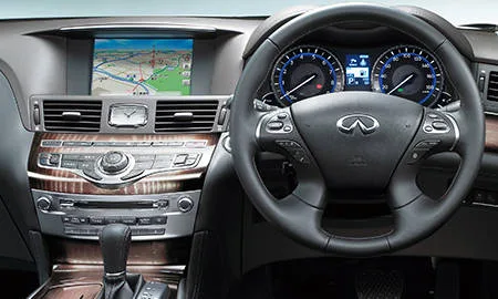 Nissan Fuga Hybrid VIP (HY51)