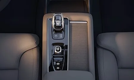 Volvo XC90 ULTRA T8 AWD PLUGIN HYBRID (LB420XCP2A)