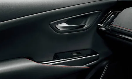 Toyota Crown Hybrid S SPORT STYLE (AZSH20)