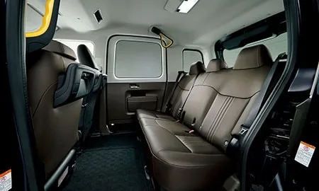 Toyota Jpn Taxi TAKUMI DEEP BLUE LIMITED EDITION (NTP10)