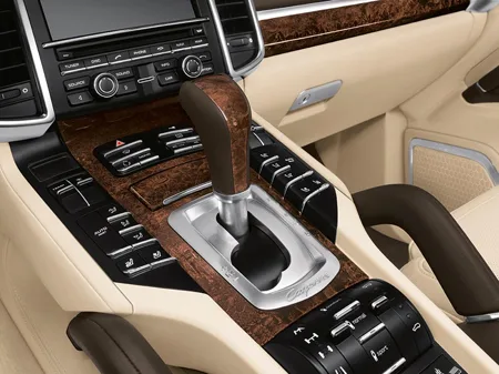 Porsche Cayenne S HYBRID (92ACGE)