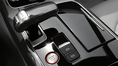 Audi S8 BASE GRADE (4HCGTF)