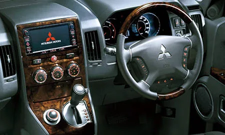 Mitsubishi Delica D5 CHAMONIX (CV1W)