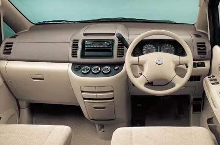 Nissan Serena V (TC24)