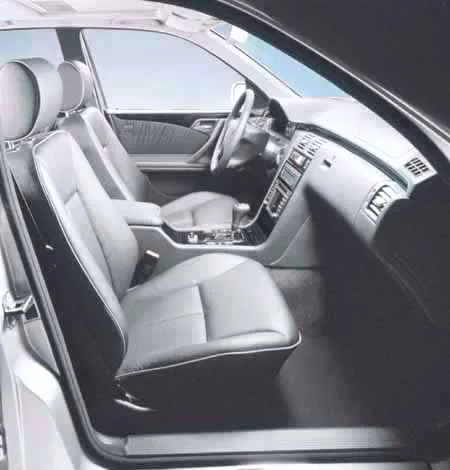 Mercedes Benz Eclass Stationwagon E240 STATIONWAGON (210262)