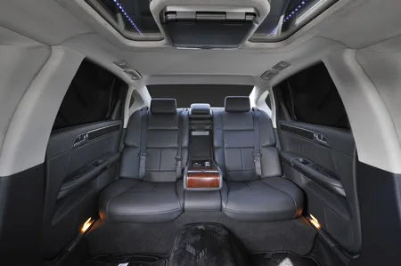 Mitsuoka Galue Limousine S50 250LX ()