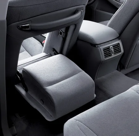 Toyota Crown ROYAL SALOON I-FOUR U PACKAGE (GRS183)