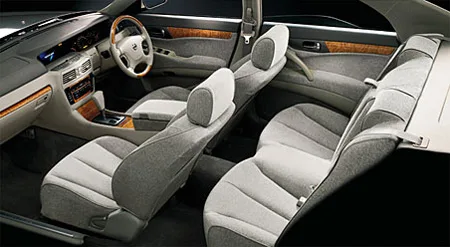 Nissan Cedric 300LV VIP (HY34)
