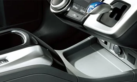 Toyota Prius Alpha S TOURING SELECTION (ZVW40W)