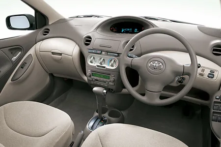 Toyota Platz 1.3F (NCP16)