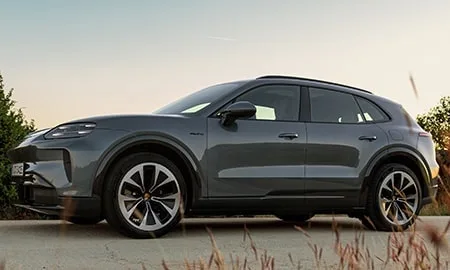 Porsche Cayenne Electric BASE GRADE ()