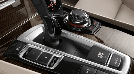 Bmw 7 Series 740i (YA30 / YE30)