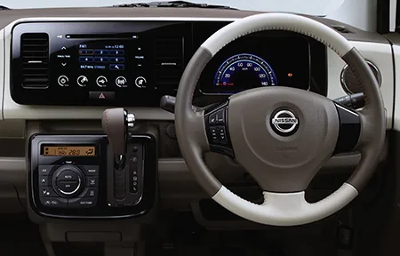 Nissan Moco DOLCE G FOUR (MG33S)