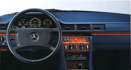 Mercedes Benz Medium Class 230TE (124083 / 124090)
