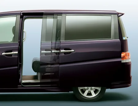 Honda Stepwagon G LS PACKAGE (RG2)