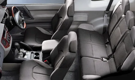 Mitsubishi Pajero SHORT ZR (V63W)