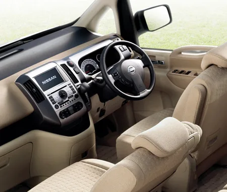 Nissan Serena 20RX (NC25)
